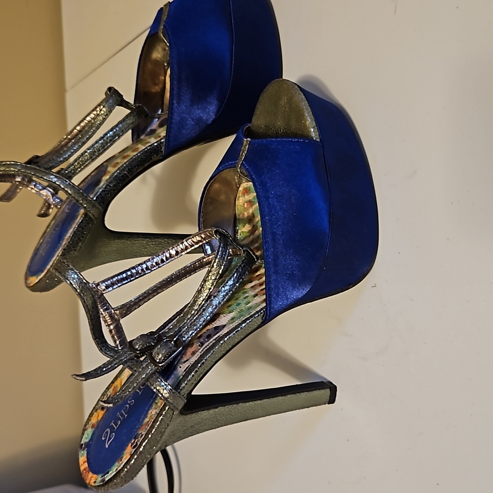 Womens shoes
